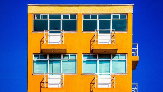 Efficienza energetica e infissi: il ruolo chiave di porte e finestre nelle case del futuro